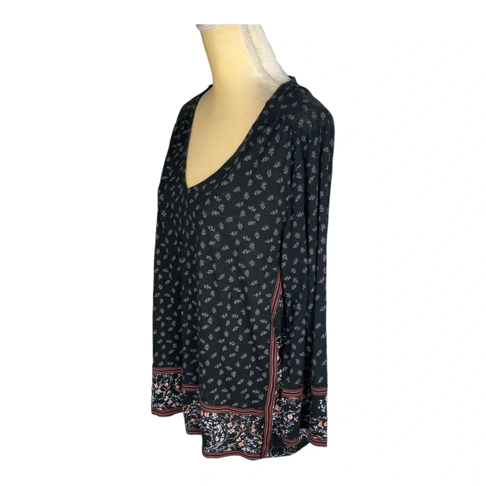 Lucky Brand Black Floral Design Knit‎ Top Size Large - Picture 3 of 9